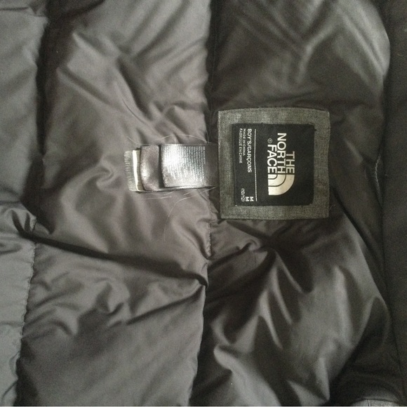 Pre own Boy’s winter coat NORTHFACE - Picture 4 of 6